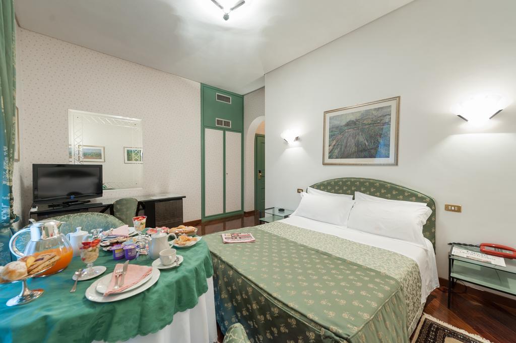 Hotel Villa Giulia Тортона Экстерьер фото